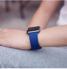 Load image into Gallery viewer, Apple Watch's Sport Silicone Bracelet Watchband