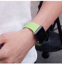 Load image into Gallery viewer, Apple Watch's Sport Silicone Bracelet Watchband